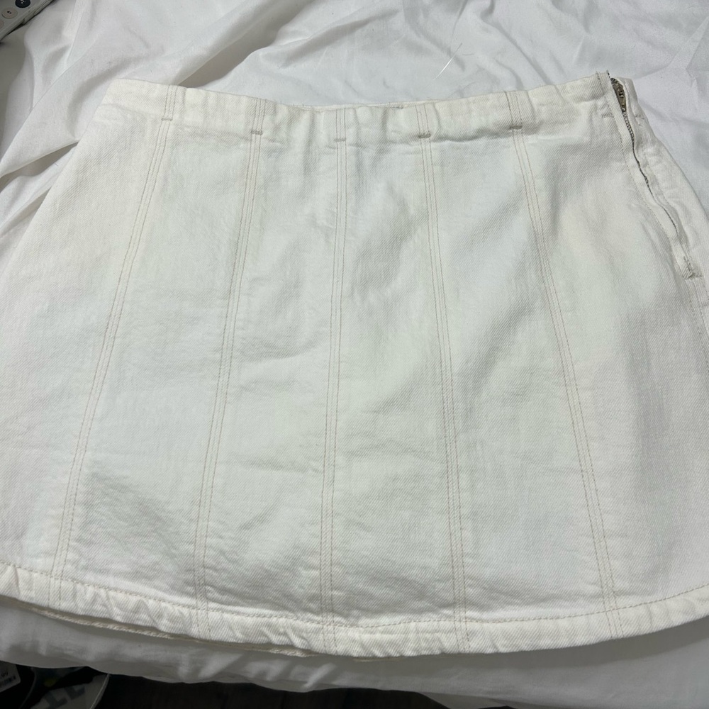 Zara Cream Skirt with Subtle Stitching